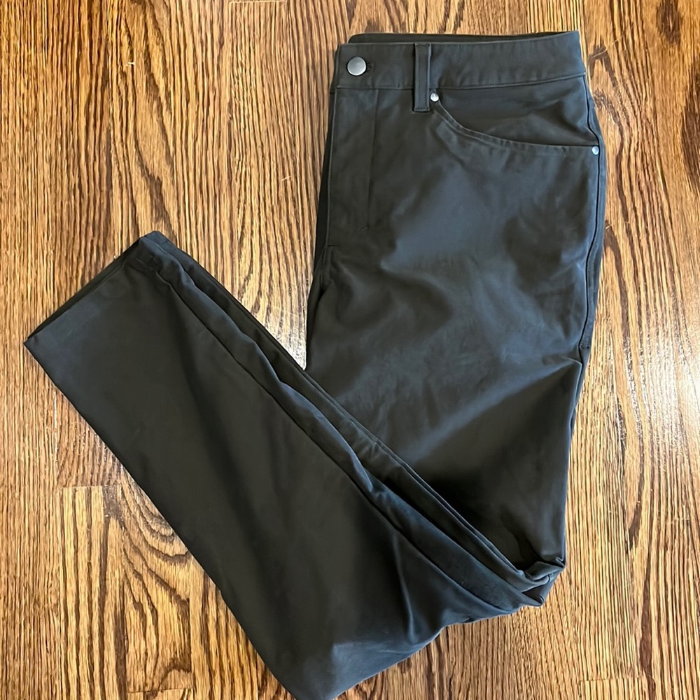 Men’s LULULEMON pants 34 | 32